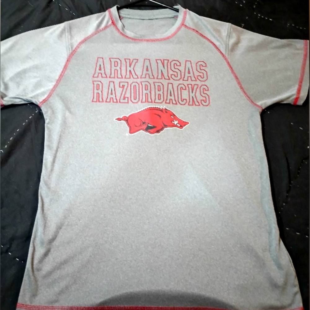 Men's Razorback shirt